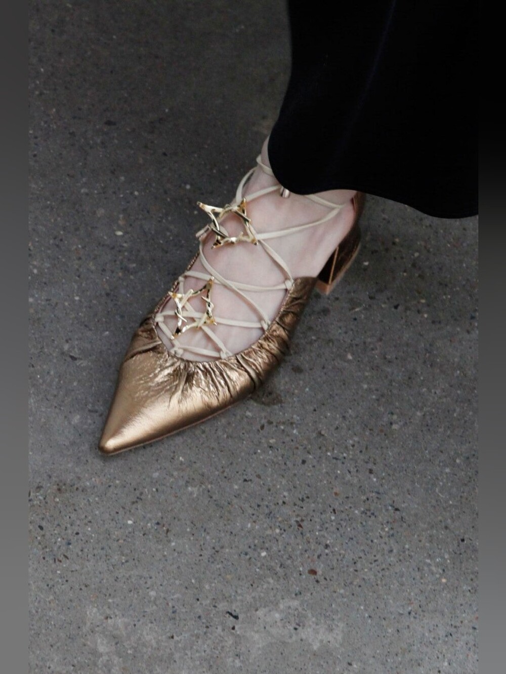 Louis Shengtao Chen Gold Lace Up Flats 37